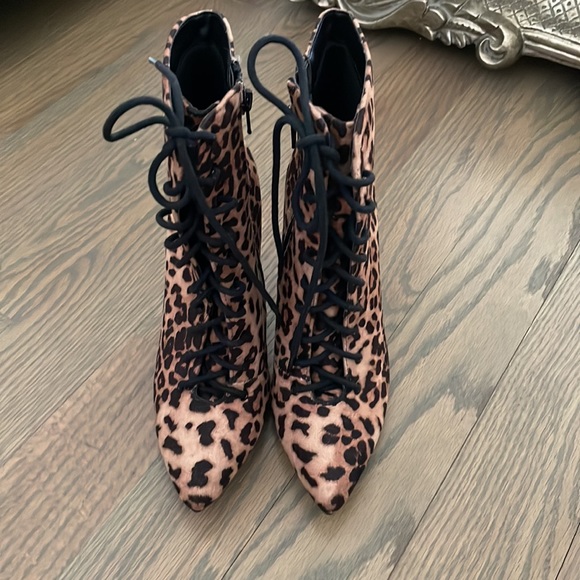 Leopard Pointed Toe Lace-up Bootie - Picture 6 of 8